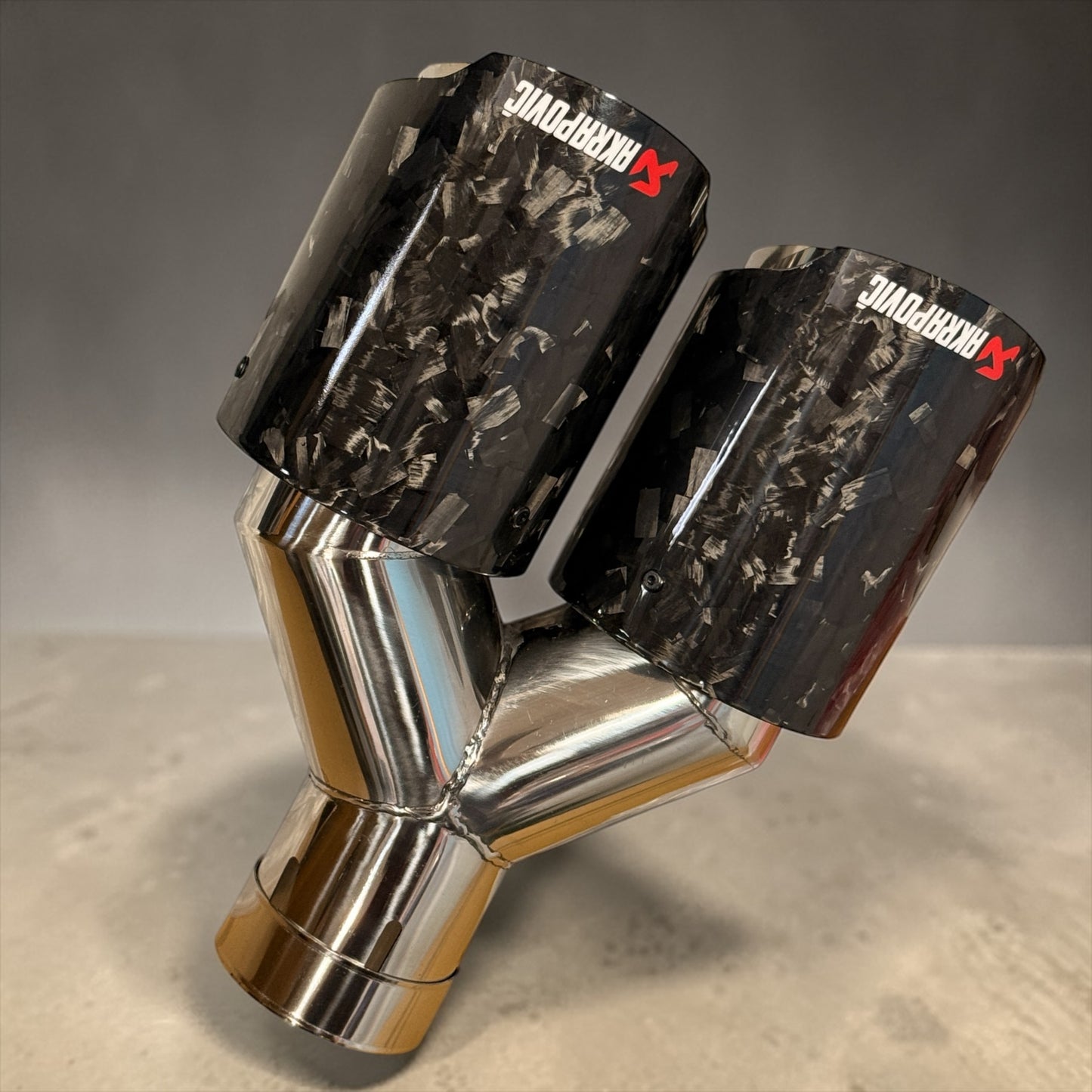 Akrapovic Forged Carbon Fiber Dual Exhaust Tip (1pc) - Modheads.in